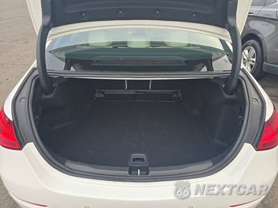 2025 Mercedes-Benz C 300 4MATIC - zdjęcie 16 z 31 - miniatura