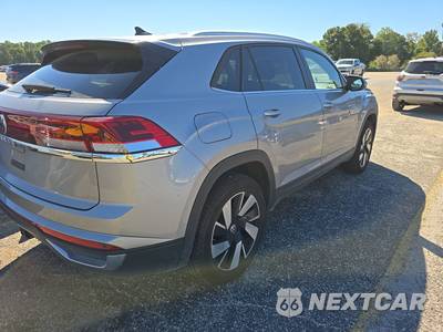 2025 Volkswagen Atlas Cross Sport 2.0T SE w/Technology - zdjęcie 4 z 22 - miniatura