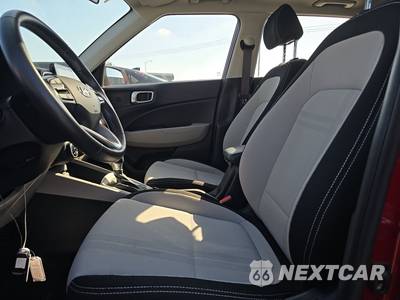 2025 Hyundai Venue SEL - zdjęcie 7 z 29 - miniatura