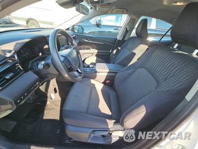 2025 Toyota Camry LE - zdjęcie 7 z 21 - miniatura