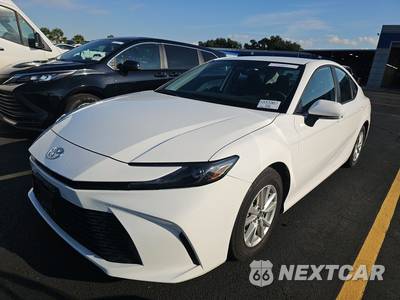 2025 Toyota Camry LE - zdjęcie 1 z 21 - miniatura