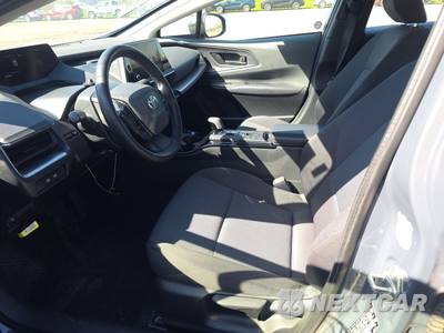2025 Toyota Prius LE - zdjęcie 7 z 27 - miniatura