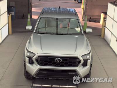 2025 Toyota Tacoma TRD Off-Road Crew Cab Medium Bed - zdjęcie 2 z 30 - miniatura