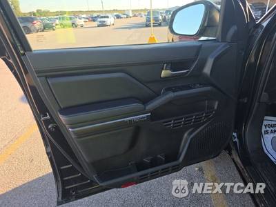 2025 Toyota Tacoma TRD Off-Road Crew Cab Medium Bed - zdjęcie 9 z 25 - miniatura