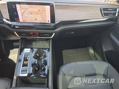 2025 Volkswagen Atlas 2.0T SEL - zdjęcie 11 z 22 - miniatura