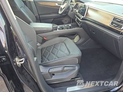 2025 Volkswagen Atlas 2.0T SE w/Technology - zdjęcie 8 z 27 - miniatura
