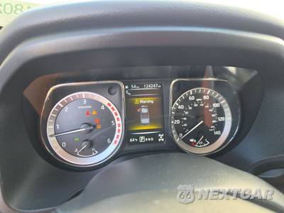 2017 Nissan TITAN XD SV Crew Cab Medium Bed - zdjęcie 12 z 55 - miniatura