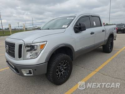 2018 Nissan TITAN PRO-4X Crew Cab Short Bed