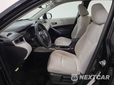 2024 Toyota Corolla Cross L - zdjęcie 7 z 19 - miniatura