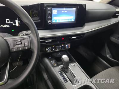 2025 Nissan Kicks S - zdjęcie 11 z 18 - miniatura