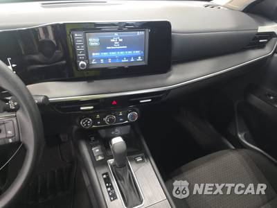 2025 Nissan Kicks S - zdjęcie 11 z 20 - miniatura