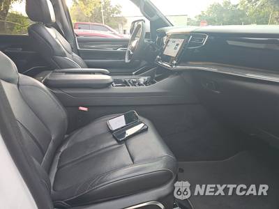 2022 Jeep Wagoneer Series III - zdjęcie 8 z 19 - miniatura