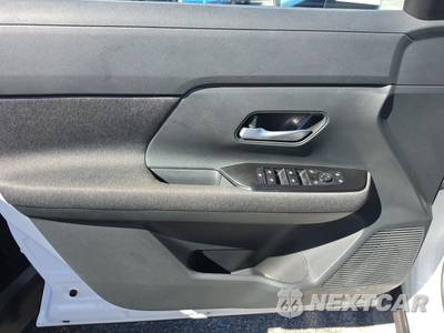 2025 Nissan Kicks SV - zdjęcie 9 z 20 - miniatura
