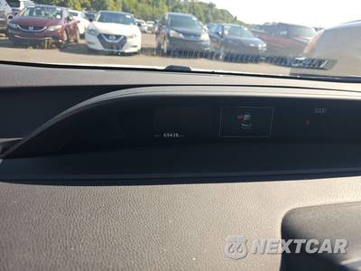 2021 Toyota Prius LE - zdjęcie 12 z 26 - miniatura
