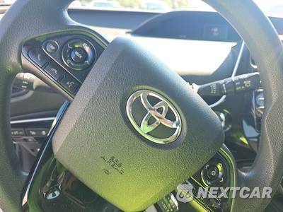 2021 Toyota Prius LE - zdjęcie 10 z 26 - miniatura