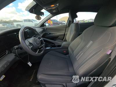 2021 Hyundai Elantra SEL - zdjęcie 7 z 22 - miniatura