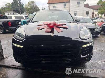 2016 Porsche Cayenne - zdjęcie 2 z 17 - miniatura