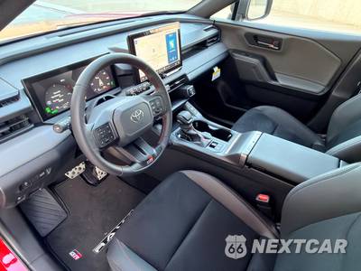 2026 Toyota RAV4 Plug-In Hybrid GR Sport - zdjęcie 14 z 35 - miniatura