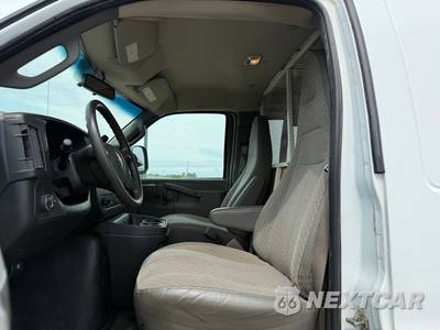 2019 Chevrolet Express 3500 Cargo Van 1WT 135.0" WB - zdjęcie 10 z 17 - miniatura