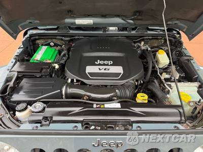 2015 Jeep Wrangler Unlimited Sahara - zdjęcie 75 z 90 - miniatura
