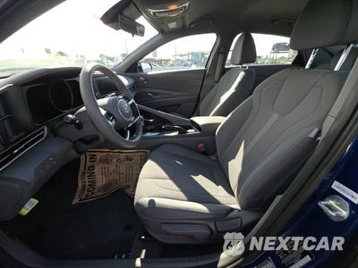 2021 Hyundai Elantra SE - zdjęcie 7 z 55 - miniatura