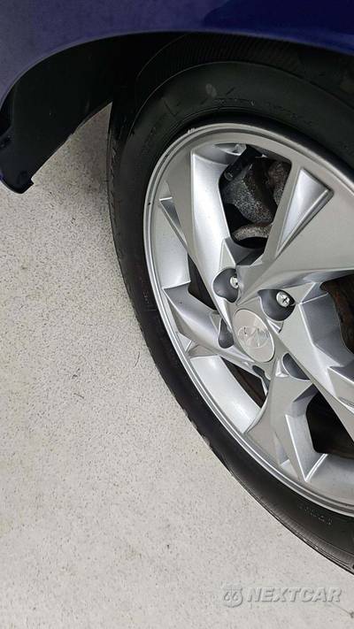 2021 Hyundai Elantra SE - zdjęcie 42 z 55 - miniatura
