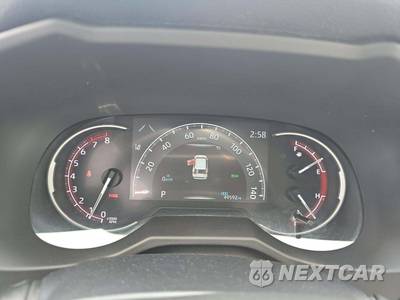 2023 Toyota RAV4 XLE Premium - zdjęcie 6 z 8 - miniatura