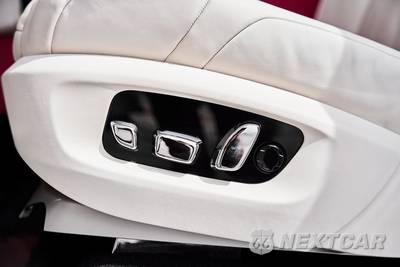 2023 Rolls-Royce Phantom Base - zdjęcie 50 z 98 - miniatura