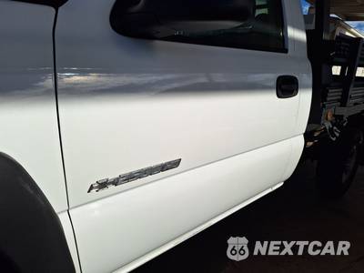 2006 Chevrolet Silverado 2500HD WT Regular Cab Long Bed 1WT - zdjęcie 7 z 12 - miniatura