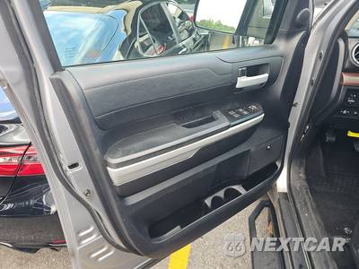 2018 Toyota Tundra Limited Crew Cab Short Bed - zdjęcie 9 z 24 - miniatura