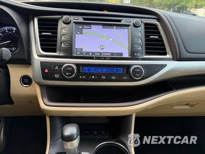 2016 Toyota Highlander XLE - zdjęcie 22 z 26 - miniatura