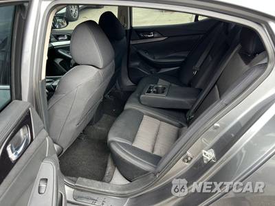 2018 Nissan Maxima S - zdjęcie 13 z 16 - miniatura