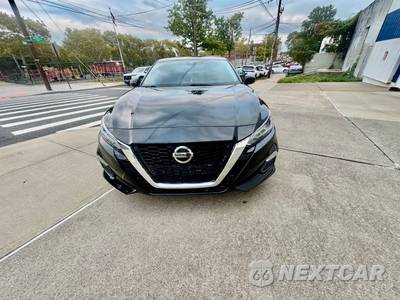 2020 Nissan Altima SR - zdjęcie 2 z 20 - miniatura