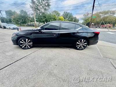 2020 Nissan Altima SR - zdjęcie 4 z 20 - miniatura
