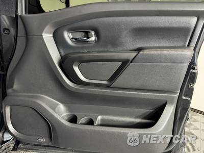 2021 Nissan TITAN PRO-4X Crew Cab Short Bed - zdjęcie 42 z 48 - miniatura
