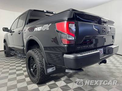 2021 Nissan TITAN PRO-4X Crew Cab Short Bed - zdjęcie 28 z 48 - miniatura