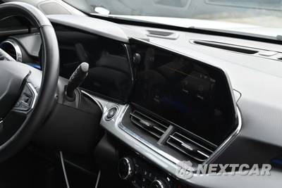 2025 Chevrolet Trax LT - zdjęcie 10 z 19 - miniatura