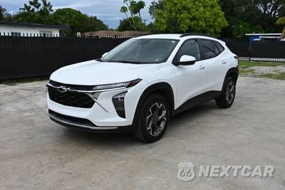 2025 Chevrolet Trax LT - zdjęcie 1 z 19 - miniatura