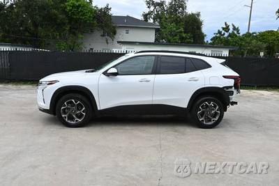 2025 Chevrolet Trax LT - zdjęcie 6 z 19 - miniatura