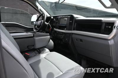 2023 Ford Super Duty F-250 XL Crew Cab Medium Bed - zdjęcie 17 z 23 - miniatura