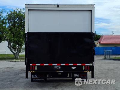2018 Chevrolet 4500 Base Low Tilt - zdjęcie 4 z 28 - miniatura