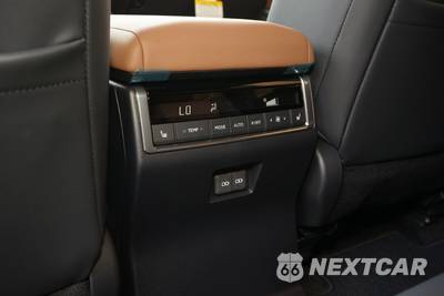 2026 Lexus GX - zdjęcie 20 z 32 - miniatura