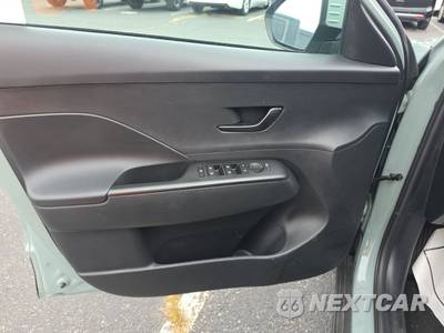 2025 Hyundai Kona SEL - zdjęcie 9 z 19 - miniatura