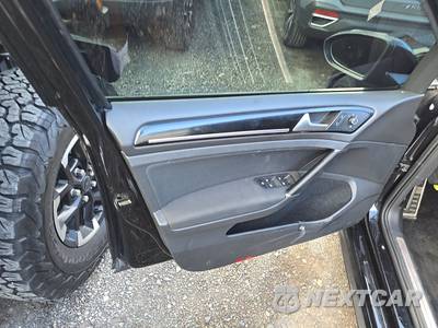 2017 Volkswagen Golf GTI Sport Hatchback - zdjęcie 9 z 29 - miniatura