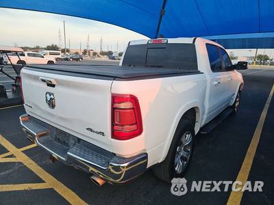 2020 Ram 1500 Laramie Crew Cab Short Bed - zdjęcie 4 z 30 - miniatura