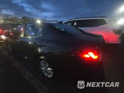 2026 Toyota Camry LE - zdjęcie 6 z 22 - miniatura