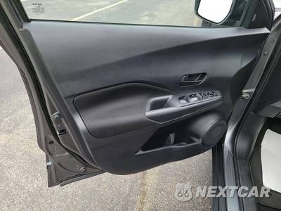 2024 Nissan Kicks S - zdjęcie 9 z 32 - miniatura
