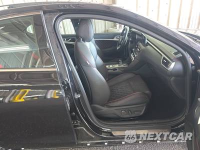 2023 Genesis G70 3.3T Standard - zdjęcie 8 z 45 - miniatura