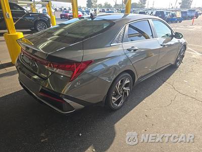 2025 Hyundai Elantra Limited - zdjęcie 4 z 27 - miniatura