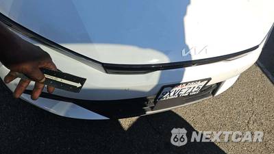 2025 Kia EV6 Light Long Range - zdjęcie 23 z 27 - miniatura